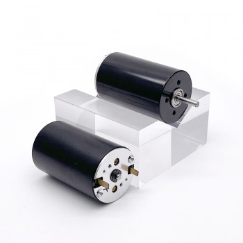 2Pcs 12V / 24V Brush DC Coreless Motor 1300-1500mA 1150g.cm 5500-6900r/min 45W 28 x45mm